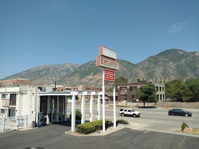 Executive Inn & Suites